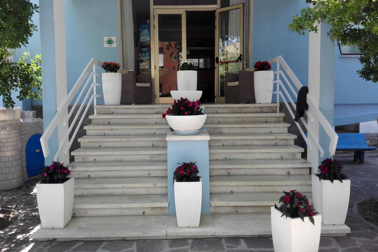 Hotel Carol Cesenatico Exterior photo